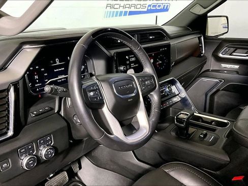 Used 2024 GMC Sierra 1500 Denali AWD/4WD image 10