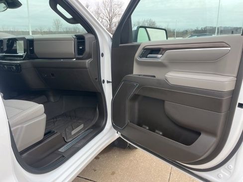 Used 2024 Chevrolet Silverado 1500 LT w/ All Star Edition Plus image 46