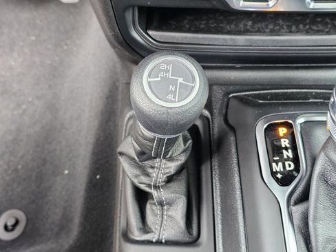 New 2025 Jeep Gladiator Sport image 53