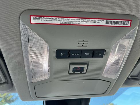 Used 2022 Toyota RAV4 XLE w/ Carpet Mat Package (TMS) image 26