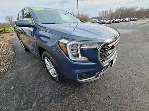 Used 2024 GMC Terrain SLE AWD/4WD image 8