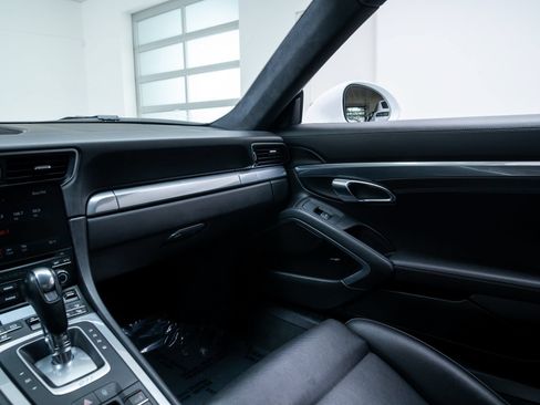 Used 2017 Porsche 911 Carrera S RWD image 10