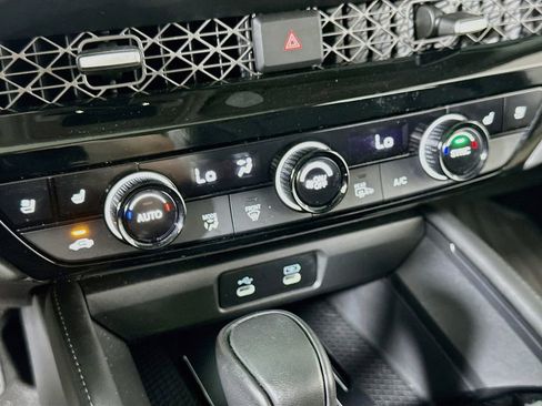 Used 2025 Honda Accord Touring image 27