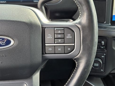 Used 2023 Ford F350 Lariat w/ Chrome Package image 28