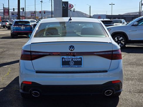 New 2026 Volkswagen Jetta GLI Autobahn image 4