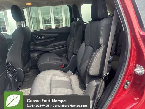 Used 2023 Subaru Ascent Premium w/ Convenience Package image 10