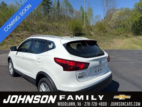 Used 2017 Nissan Rogue Sport SV w/ SV Premium Package image 5