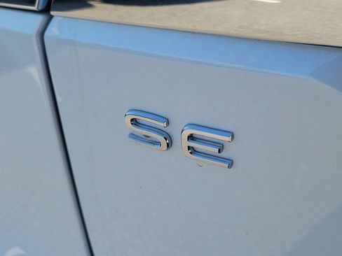 New 2026 Volkswagen Atlas SE FWD image 6