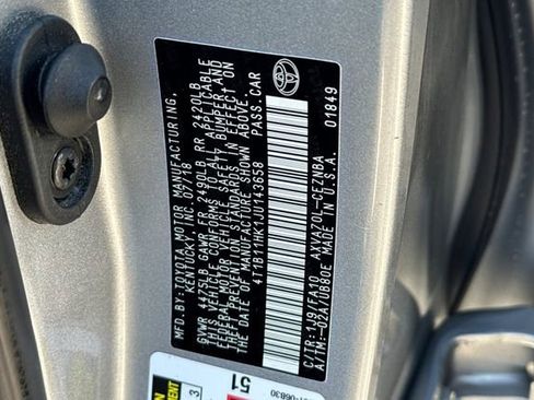 Certified 2018 Toyota Camry LE image 29