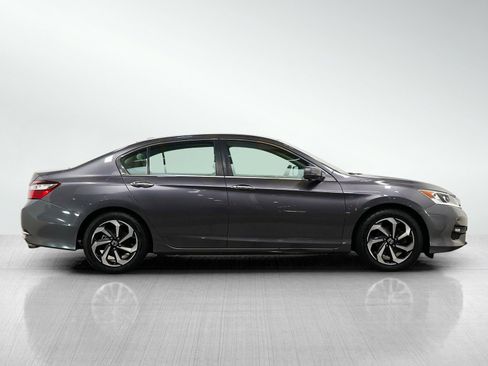 Used 2016 Honda Accord EX image 6