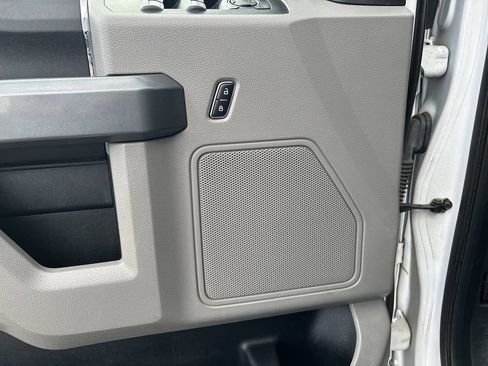 Used 2018 Ford F150 XLT AWD/4WD image 26
