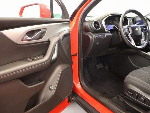 Used 2019 Chevrolet Blazer LT image 10