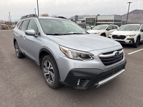 Used 2022 Subaru Outback Limited image 1