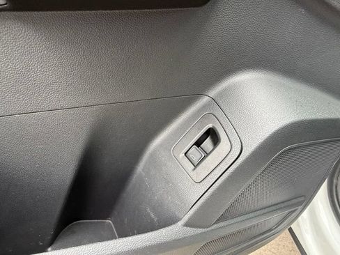 Used 2021 Volkswagen Atlas SE w/ Panoramic Sunroof Package FWD image 14