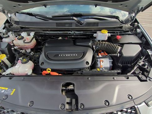 Used 2023 Chrysler Pacifica Touring-L FWD image 29