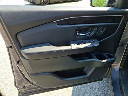 Used 2023 Honda Pilot Elite image 12