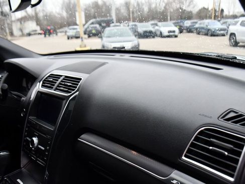 Used 2019 Ford Explorer Sport w/ Equipment Group 401A image 15