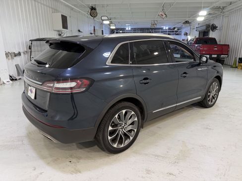 Used 2022 Lincoln Nautilus Reserve w/ Equipment Group 201A image 5