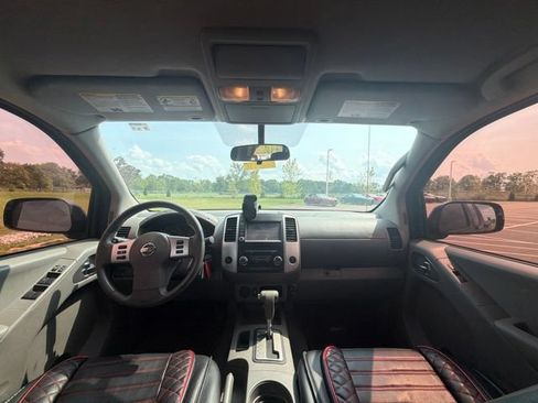 Used 2019 Nissan Frontier SV RWD image 16