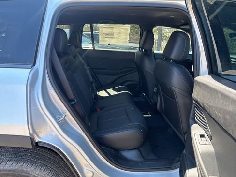 New 2026 Jeep Cherokee Limited AWD/4WD image 24