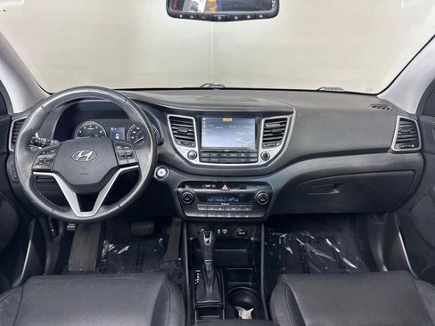 Used 2017 Hyundai Tucson SE Plus w/ Cargo Package FWD image 12
