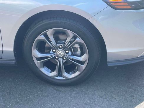 Used 2023 Honda Accord EX image 8