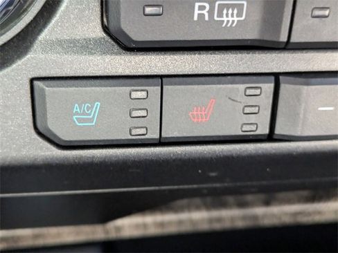 Used 2017 Ford F250 Lariat w/ Lariat Value Package image 23