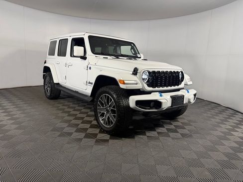 Used 2024 Jeep Wrangler High Altitude AWD/4WD image 5