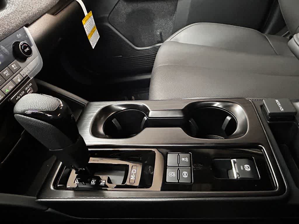 New 2026 Subaru Outback Limited AWD/4WD image 19