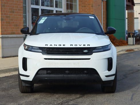 Used 2025 Land Rover Range Rover Evoque S image 4