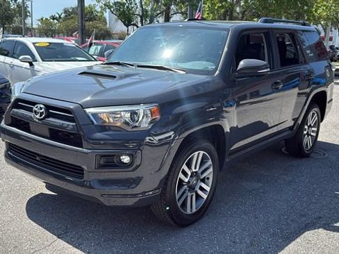 Used 2024 Toyota 4Runner TRD Sport AWD/4WD image 3