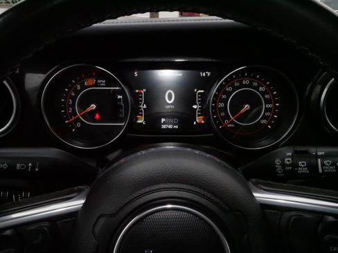 Used 2021 Jeep Wrangler Unlimited Sahara image 21