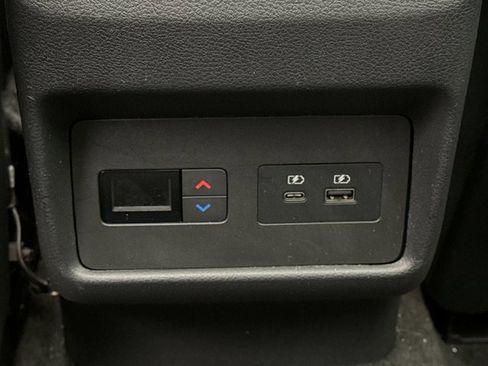 Used 2023 Nissan Rogue SL w/ SL Premium Package image 20