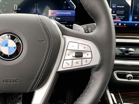 Used 2024 BMW X7 xDrive40i w/ Parking Assistance Package image 12