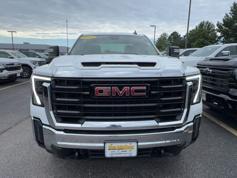 Certified 2024 GMC Sierra 2500 Pro w/ Convenience Package AWD/4WD image 9