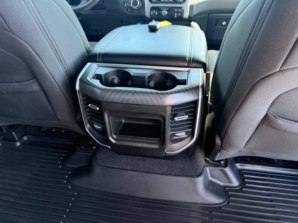 Used 2026 RAM 1500 Express AWD/4WD image 14