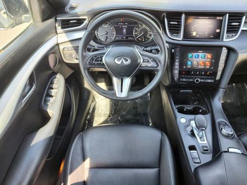 Used 2021 INFINITI QX50 Luxe w/ Appearance Package AWD/4WD image 13