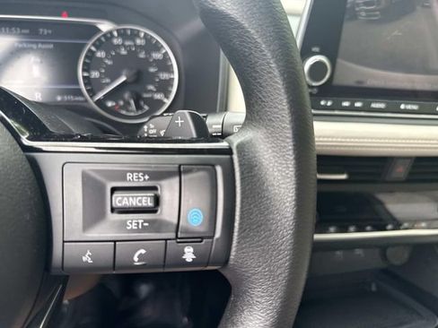 Used 2023 Nissan Rogue SV AWD/4WD image 30