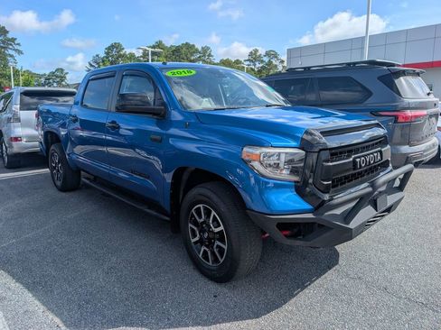 Used 2018 Toyota Tundra Limited w/ Limited Premium Package AWD/4WD image 1