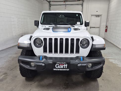 Used 2023 Jeep Wrangler Unlimited Rubicon 4xe w/ Cold Weather Group AWD/4WD image 12