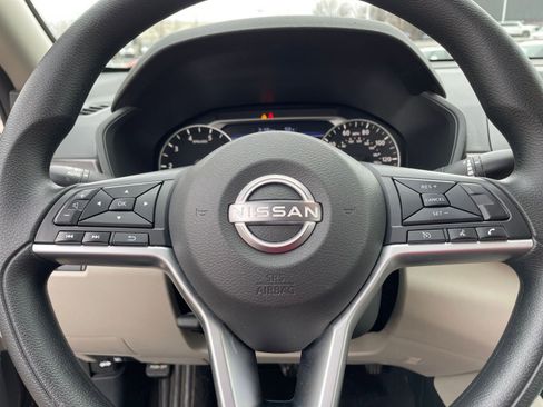 Used 2025 Nissan Altima 2.5 SV image 27