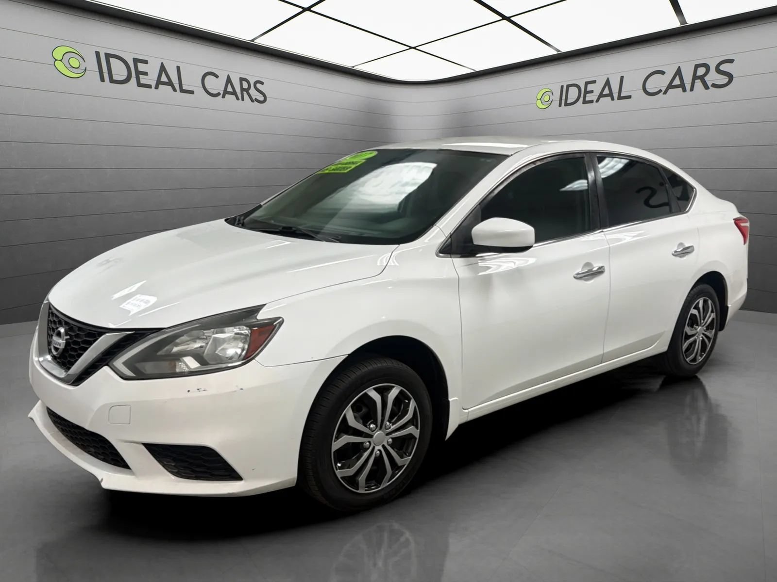 Used 2017 Nissan Sentra S FWD image 1