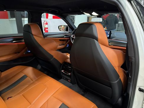 Used 2023 BMW M5 image 20