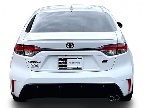 Used 2024 Toyota Corolla SE FWD image 5