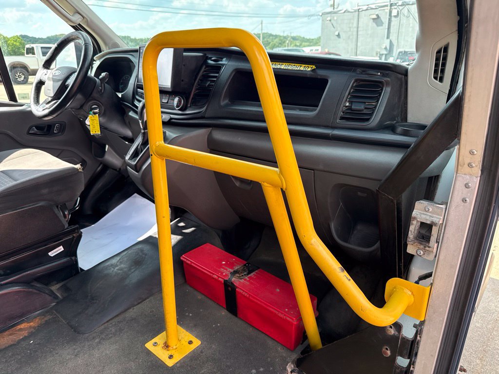 Used 2022 Ford Transit 350 DRW RWD image 46
