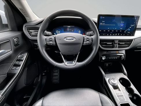 Used 2025 Ford Escape Platinum AWD/4WD image 15