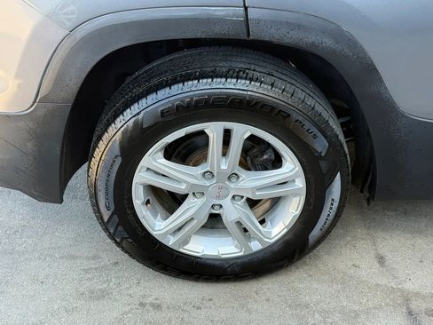 Used 2018 GMC Terrain SLE image 39