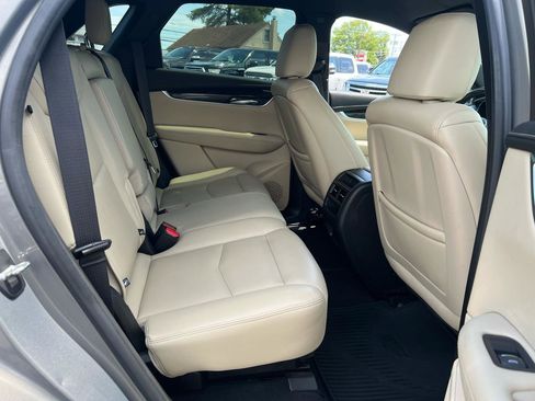 Used 2019 Cadillac XT5 AWD image 19