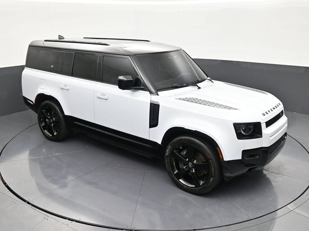 Used 2023 Land Rover Defender 130 X-Dynamic SE AWD/4WD image 18