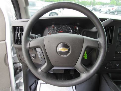 Used 2025 Chevrolet Express 2500 w/ Driver Convenience Package RWD image 15